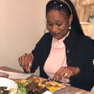 Meet your Posher, Maria